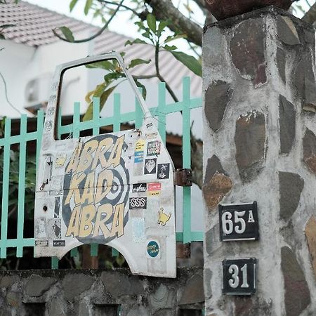Ferienwohnung Abrakadabra 747 Yogyakarta Exterior foto