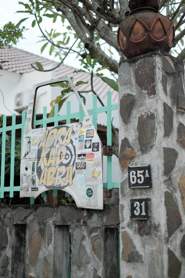 Ferienwohnung Abrakadabra 747 Yogyakarta Exterior foto
